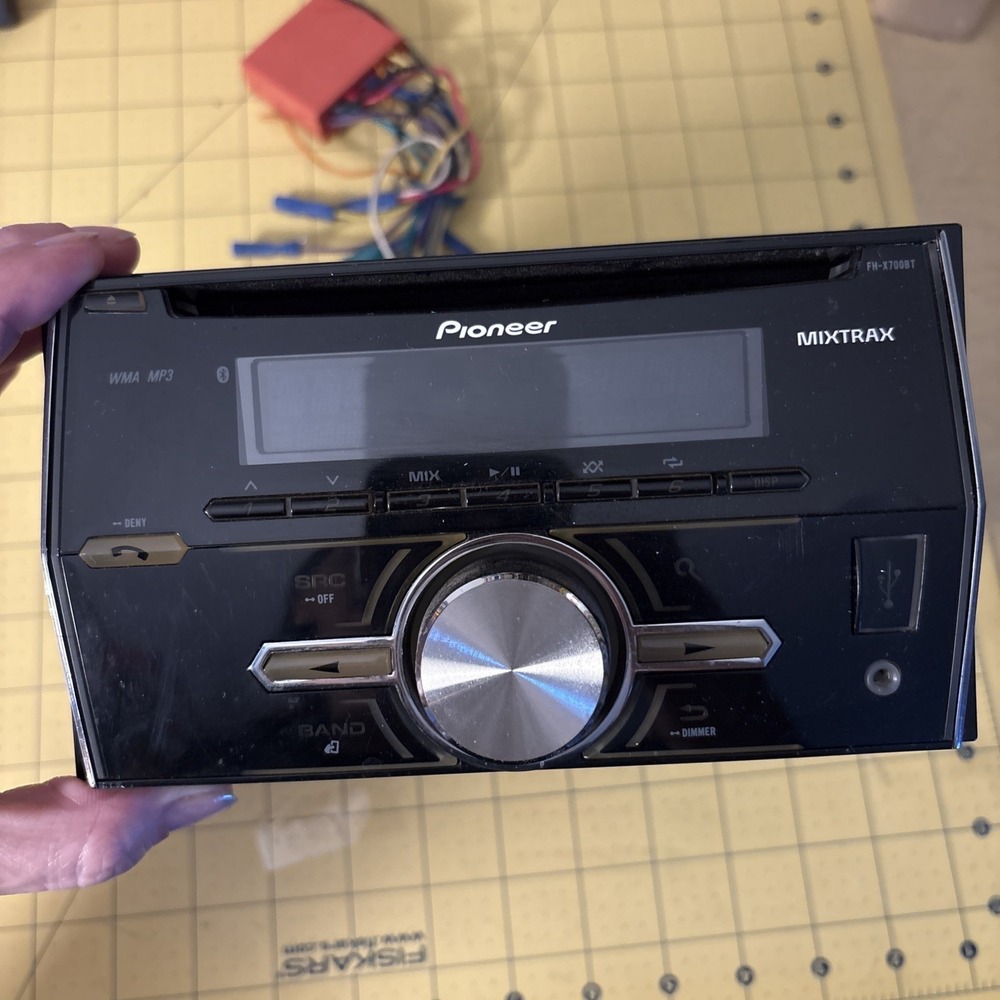 Pioneer FH-x700BT CD Receiver with MIXTRAX, USB Control for iPod iPhone